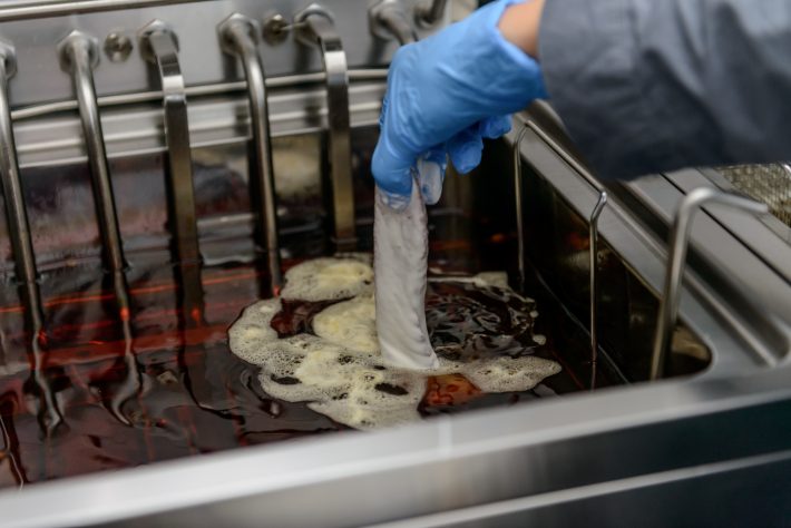 フライヤーの安全を守る「最後の手」― 地震時の火災リスクを防ぐには